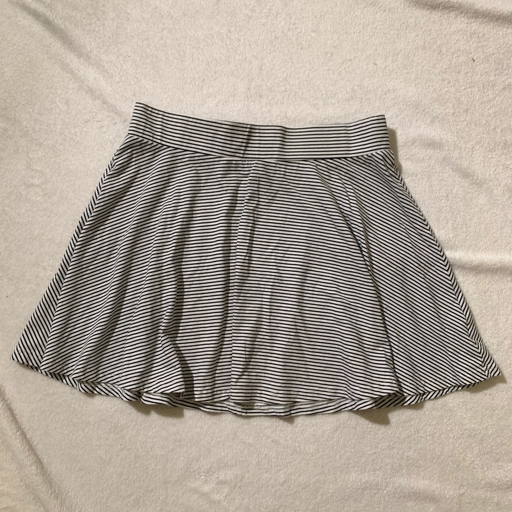 AE Black and White Striped Skirt